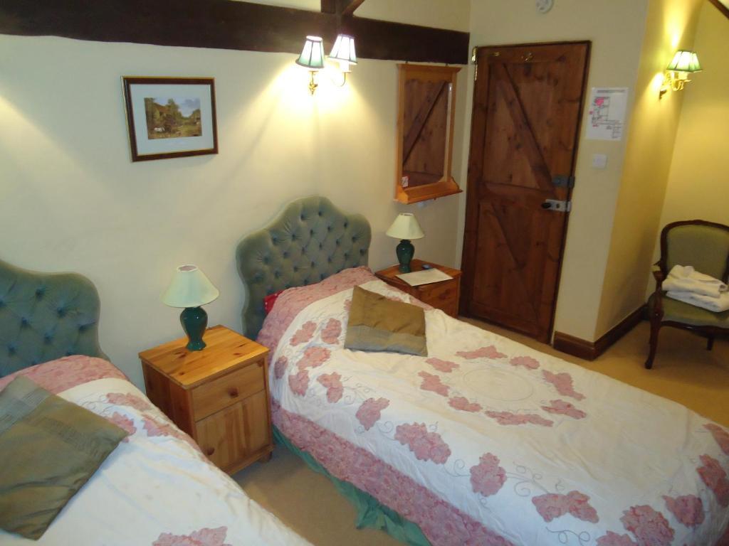 Villa Oldlands Farm Crawley  Zimmer foto