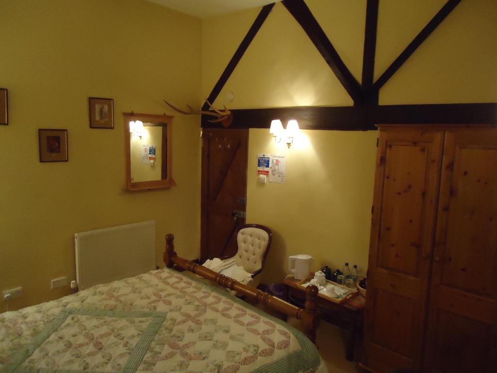 Villa Oldlands Farm Crawley  Zimmer foto